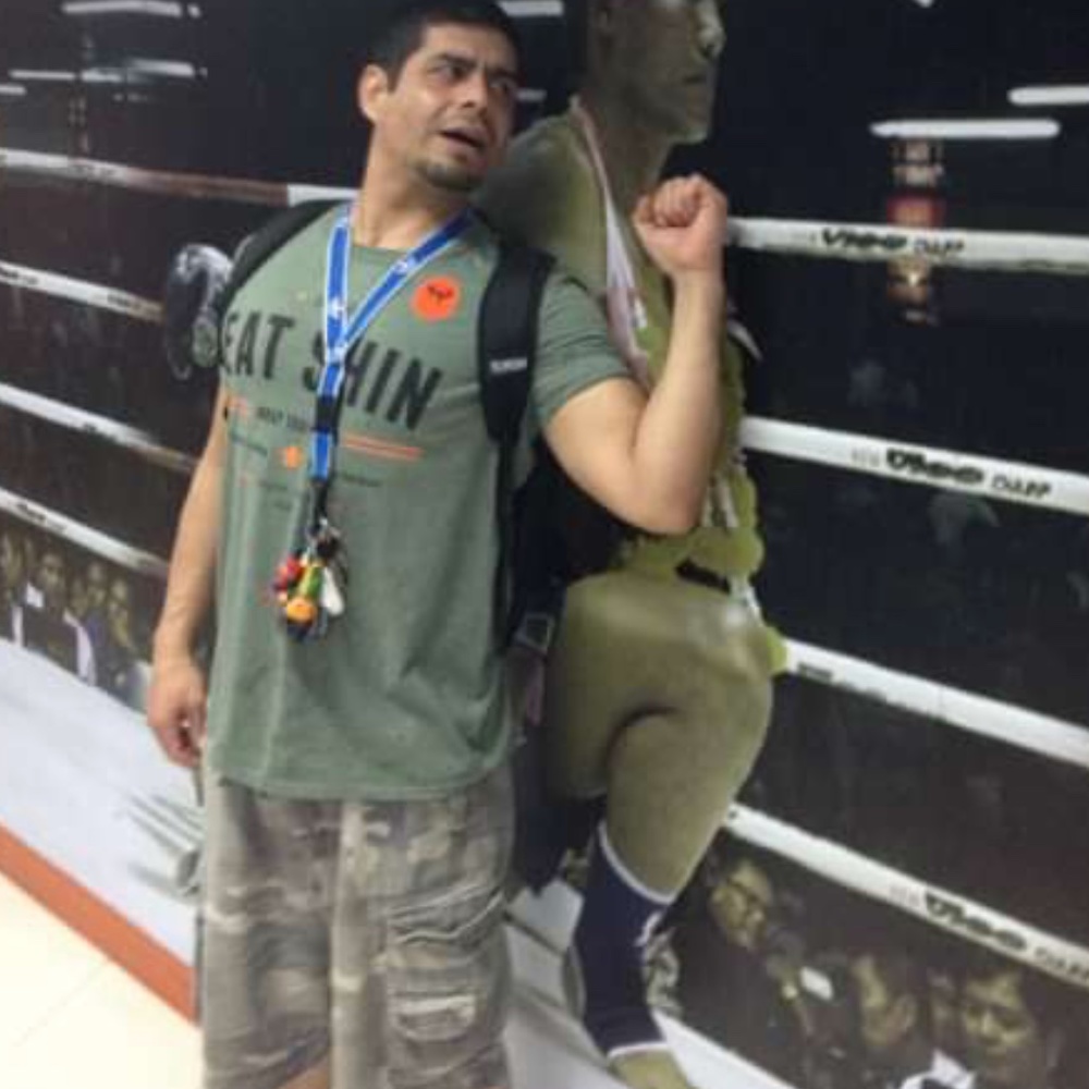 Meet your Posher, Santiago